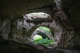 Devetashka-barlang